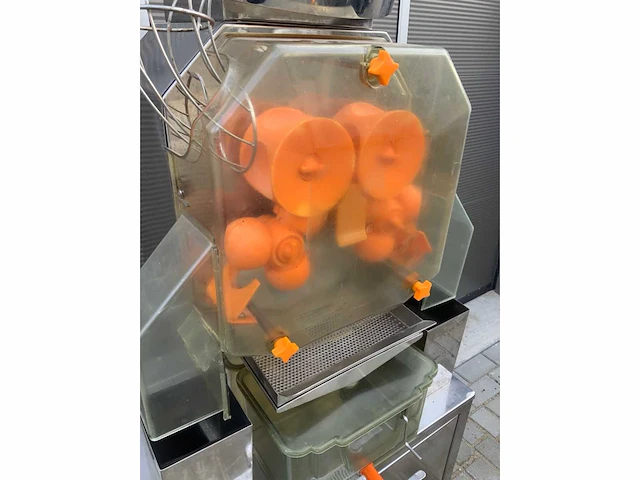Sinaasappelpersmachine 8000xa - afbeelding 5 van  8