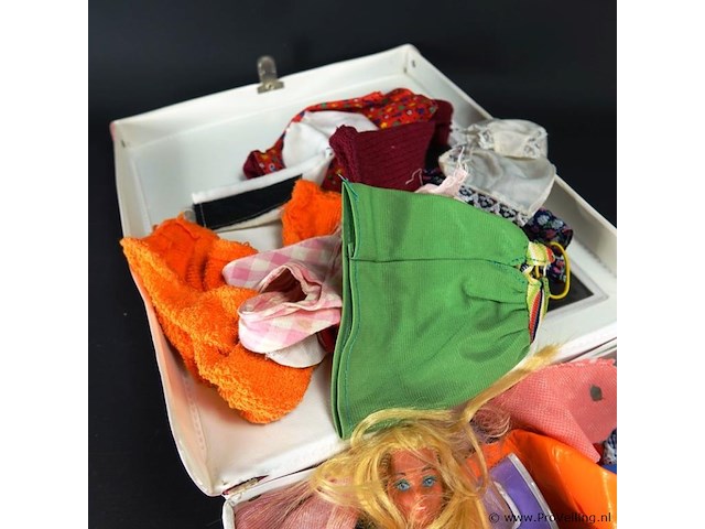 Sindy pop in koffer - afbeelding 3 van  5