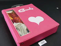 Sindy pop in koffer - afbeelding 4 van  5