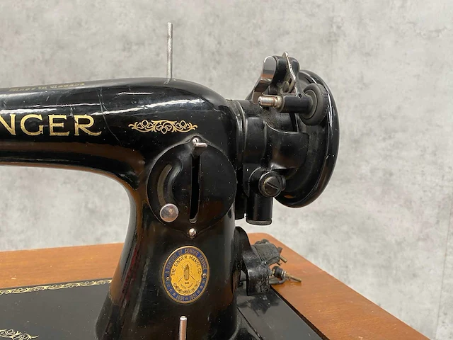 Singer - nostalgische naaimachine - afbeelding 2 van  36
