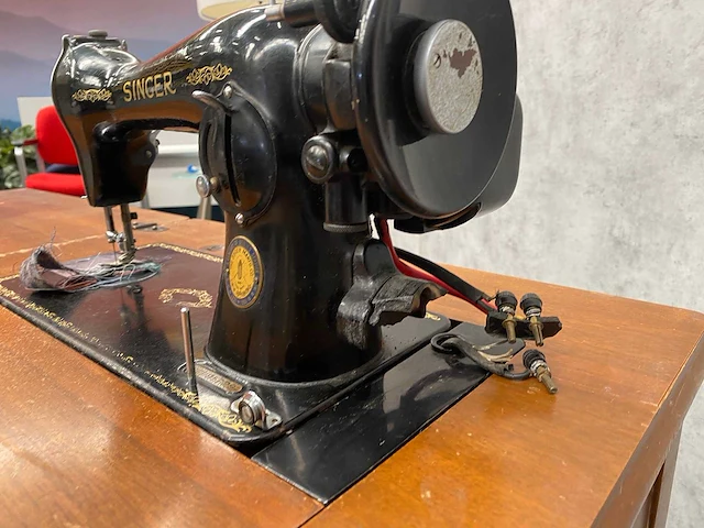 Singer - nostalgische naaimachine - afbeelding 3 van  36