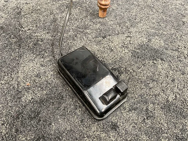 Singer - nostalgische naaimachine - afbeelding 14 van  36