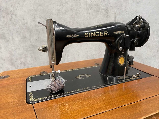 Singer - nostalgische naaimachine - afbeelding 33 van  36