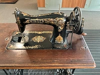 Singer naaimachine v.v. voetpedaal - afbeelding 3 van  7