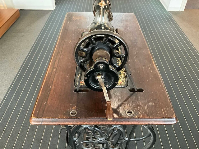 Singer naaimachine v.v. voetpedaal - afbeelding 4 van  7