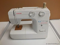 Singer naaimachine - afbeelding 1 van  2