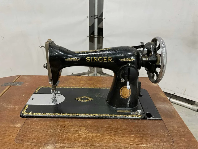 Singer nostalgische naaimachine - afbeelding 4 van  6