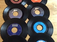 Singles divers ( zonder hoes ) - afbeelding 1 van  3