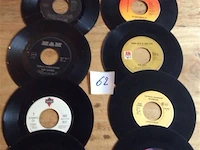 Singles divers ( zonder hoes ) - afbeelding 1 van  3