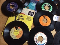 Singles frans - afbeelding 3 van  4