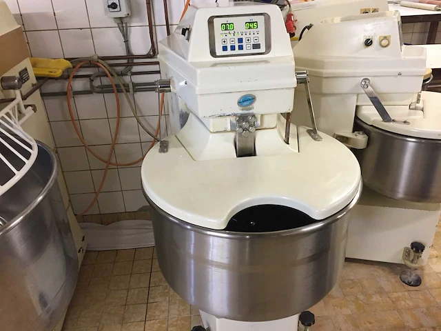 Sinmag - sm-80t - spiraalkneder - afbeelding 1 van  10