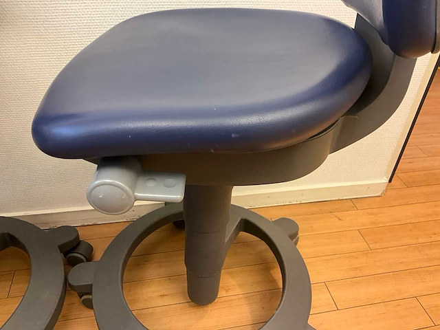 Sirona 37203 tabouret (2x) - afbeelding 4 van  5