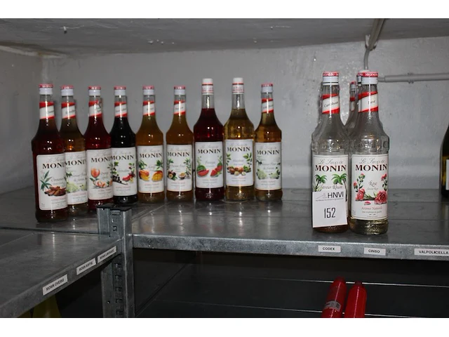 Siroop monin in negen volle en 14 aangebroken flessen. - afbeelding 2 van  2