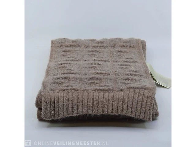 Sjaal fendi - afbeelding 1 van  7