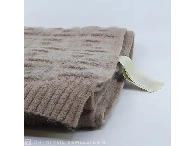 Sjaal fendi - afbeelding 3 van  7