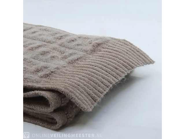 Sjaal fendi - afbeelding 5 van  7