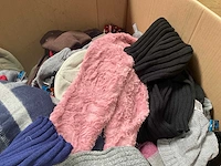 Sjaals en mutsen (300x) - afbeelding 10 van  10