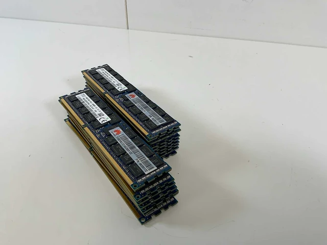 Sk hynix (hmt42gr7afr4c) 16 gb 2rx4 pc3-14900r server ram's (17x) - afbeelding 2 van  6