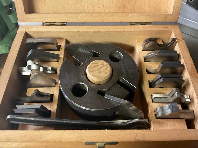 Sk28sp - table moulders - afbeelding 6 van  6