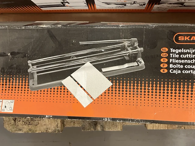 Skandia tegelsnijder 40 cm - afbeelding 1 van  3