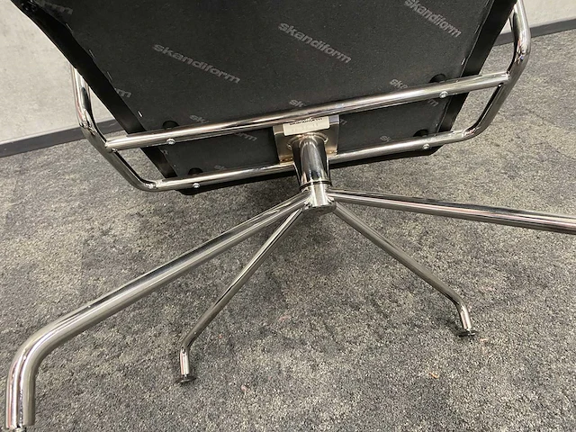 Skandiform - lederen design fauteuil - ongebruikt - afbeelding 4 van  13