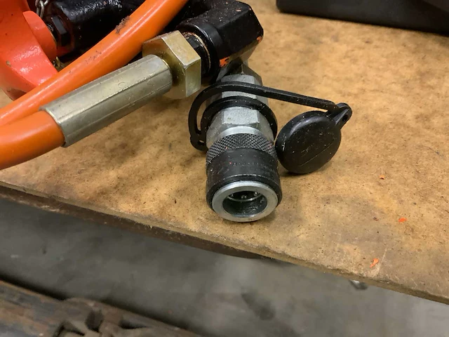 Skf 729122 handpomp t.b.v. smeersysteem - afbeelding 12 van  12