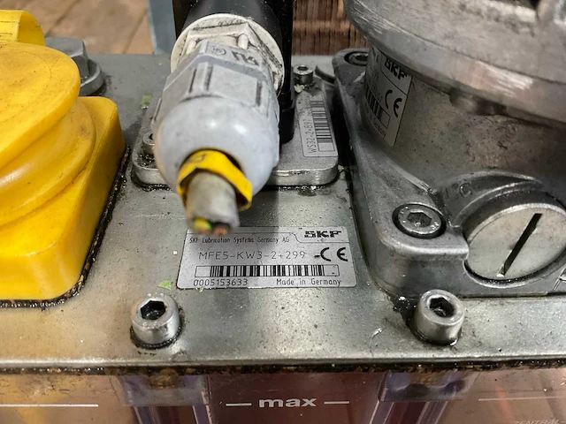 Skf mfes-kw3-2+299 tandwielpomp - afbeelding 2 van  3