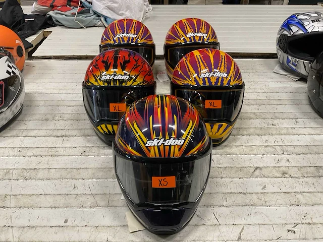 Ski-doo motorhelm xl,xl, xs, l,l (5x) - afbeelding 1 van  7