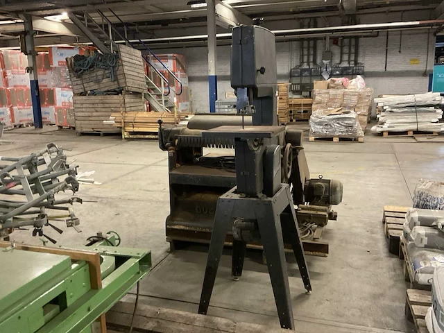 Skil 1500u lintzaagmachine - afbeelding 1 van  8