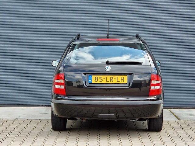 Skoda - 2003 - fabia combi - 1.4-16v creation - 85-lr-lh - afbeelding 14 van  19