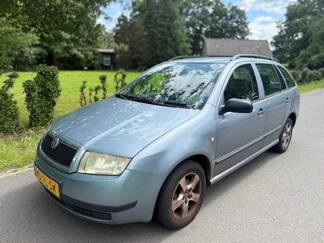 Skoda - 2004 - fabia combi - 1.4-16v choice - 40-pl-sx - afbeelding 1 van  10