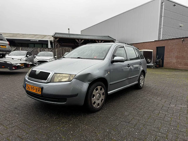 Skoda - 2004 - fabia combi - 1.4-16v tour de fr. - 86-pp-xr - afbeelding 1 van  10