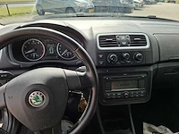 Skoda - 2008 - fabia combi - 1.6-16v sport - 10-zh-xj - afbeelding 12 van  12