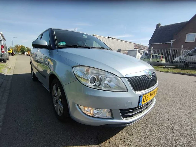 Skoda - 2010 - fabia combi - 1.2 tdi greenline - 02-nhn-4 - afbeelding 7 van  14