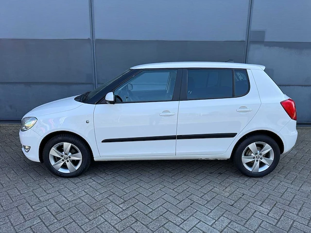Skoda - 2014 - fabia - 1.2 tsi drive - 2-tnp-60 - afbeelding 18 van  18
