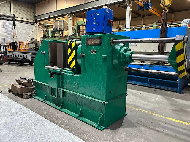 Skoda - coci 200-af - hydraulische pers - 1984 - afbeelding 2 van  13