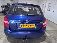 Skoda - fabia - 1.2 drive - 69-kvx-4 - afbeelding 12 van  17