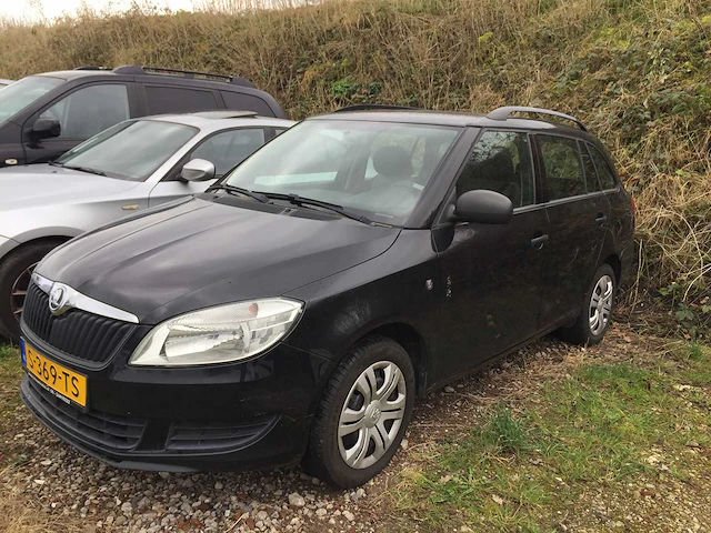 Skoda - fabia - 1.2 go - s-369-ts - afbeelding 1 van  15