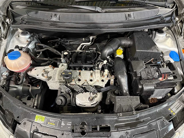 Skoda - fabia - 1.2 plus, 69-hkl-8 - afbeelding 4 van  13