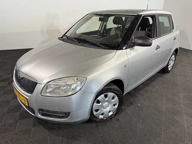 Skoda - fabia - 1.2 plus, 69-hkl-8 - afbeelding 1 van  13