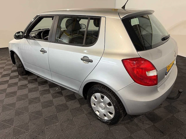 Skoda - fabia - 1.2 plus, 69-hkl-8 - afbeelding 6 van  13