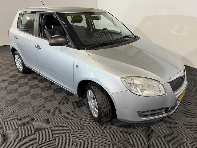 Skoda - fabia - 1.2 plus, 69-hkl-8 - afbeelding 10 van  13