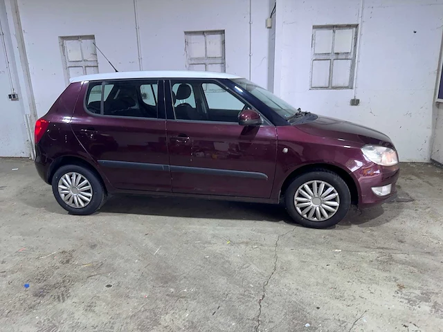 Skoda - fabia - 1.2 tsi ambition - car - afbeelding 6 van  22