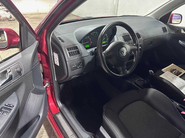 Skoda - fabia - 1.4-16v equipe - 70-sv-sb - afbeelding 19 van  20