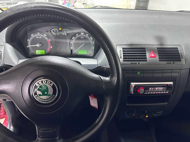 Skoda - fabia - 1.4-16v equipe - 70-sv-sb - afbeelding 20 van  20