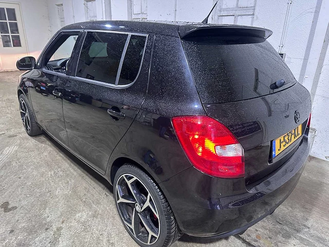Skoda - fabia - 1.4 tsi rs dsg 180pk- j-537-kl - afbeelding 21 van  27