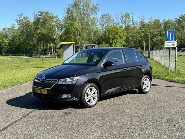 Skoda - fabia - r-737-tl - 2021 - afbeelding 1 van  9