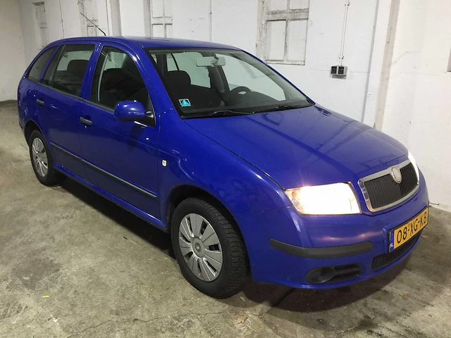 Skoda - fabia combi - 1.2-12v ambiente - 08-xg-kb - afbeelding 20 van  22