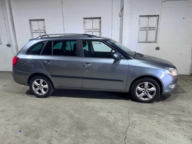 Skoda - fabia combi - 1.2 tdi greenline - 11-txb-8 - afbeelding 17 van  20