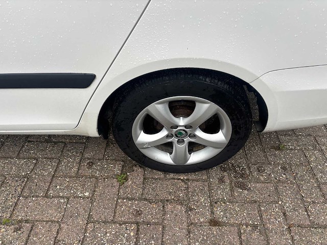 Skoda - fabia combi - 1.2 tdi greenline - car - - afbeelding 6 van  23